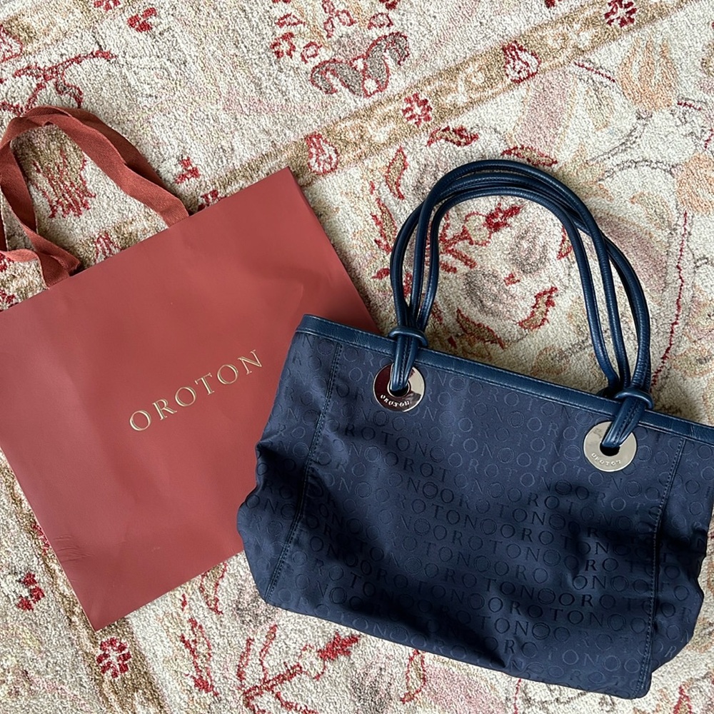 NWOT Oroton navy tote